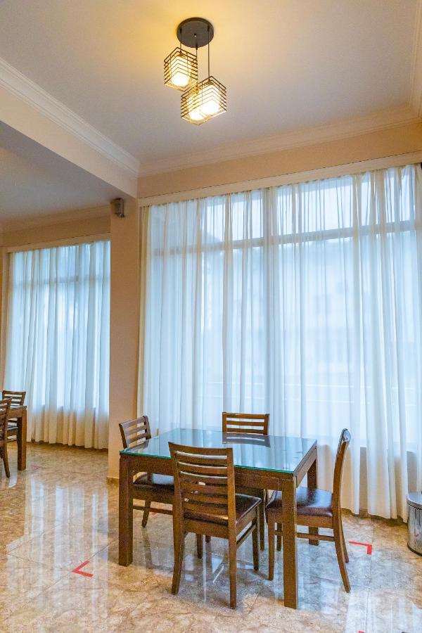 Samni Hotel อูเรคี ภายนอก รูปภาพ