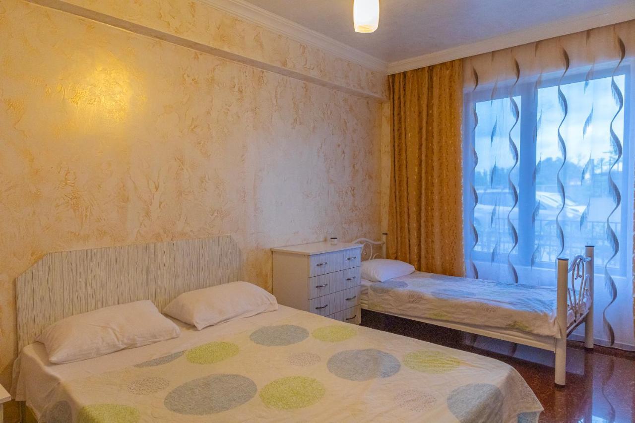 Samni Hotel อูเรคี ภายนอก รูปภาพ
