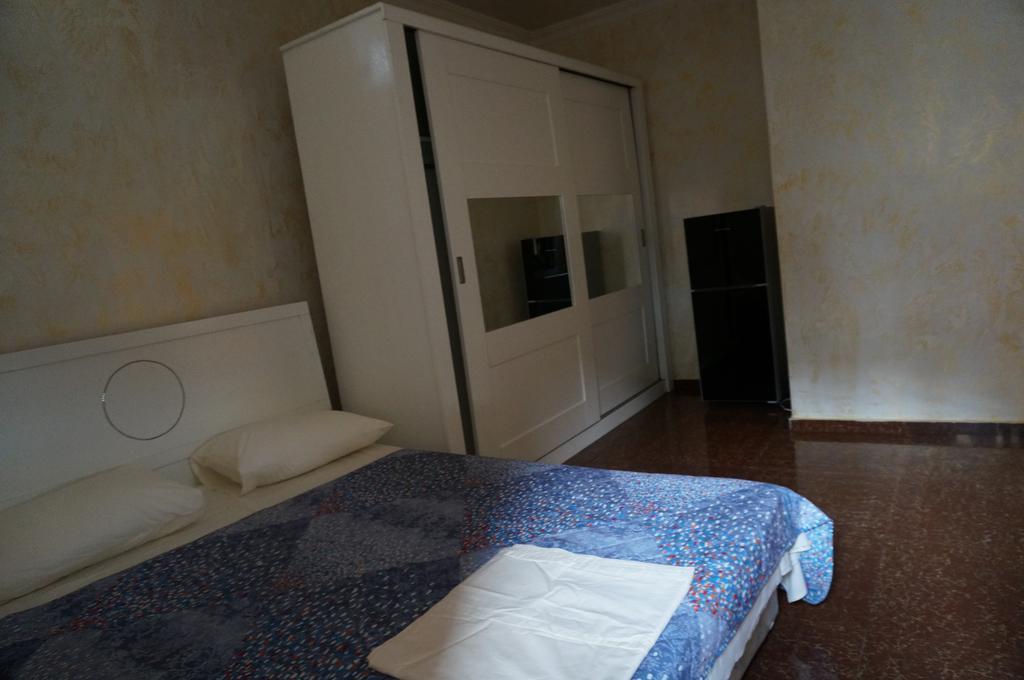Samni Hotel อูเรคี ห้อง รูปภาพ