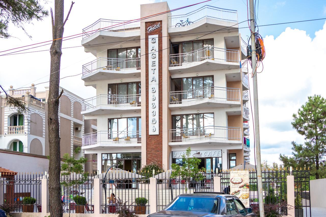 Samni Hotel อูเรคี ภายนอก รูปภาพ