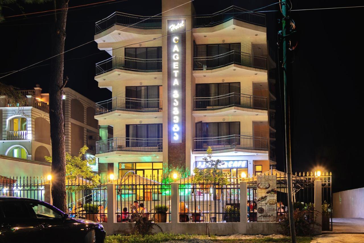 Samni Hotel อูเรคี ภายนอก รูปภาพ